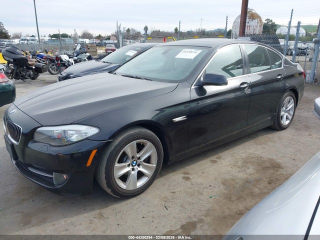 44350294 :رقم المزاد ، WBAXG5C53DDY30935 vin ، 2013 Bmw 528i مزاد بيع