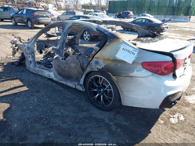 2019 BMW M5 WBSJF0C54KB448722 Photo 2