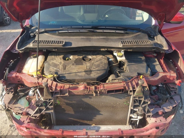 1FMCU9G95FUB70670 Ford ESCAPE SE