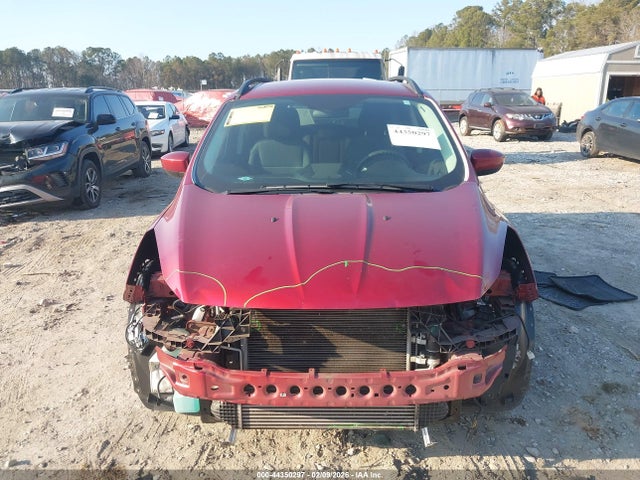 1FMCU9G95FUB70670 Ford ESCAPE SE