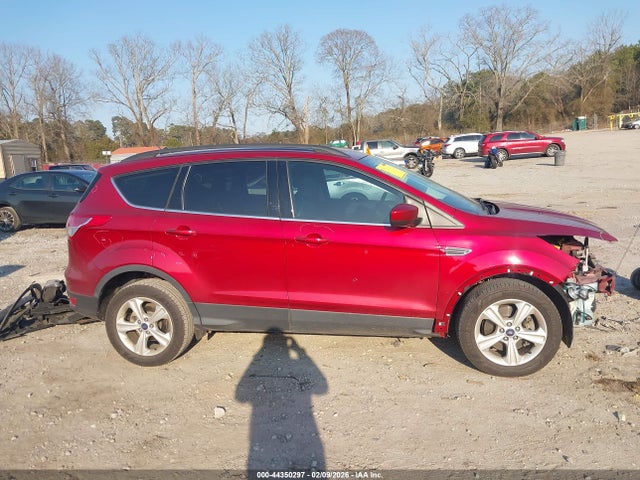 1FMCU9G95FUB70670 Ford ESCAPE SE