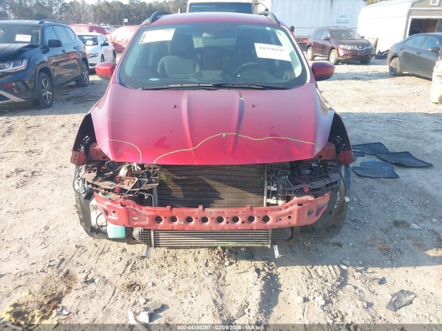 1FMCU9G95FUB70670 Ford ESCAPE SE