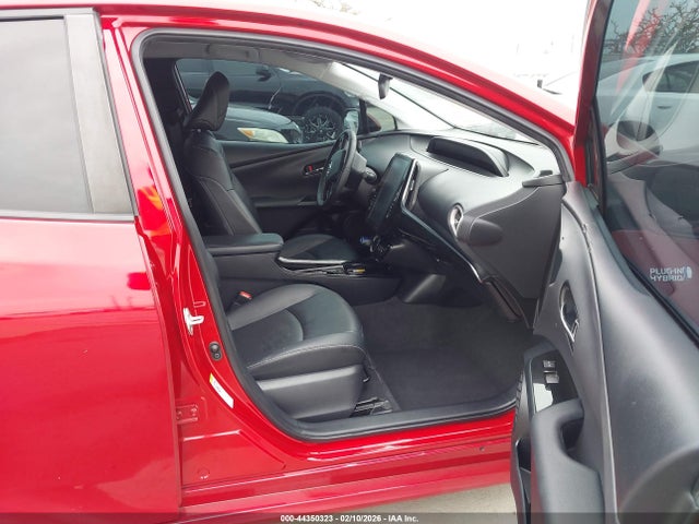 2022 TOYOTA PRIUS PRIME JTDKAMFP6N3198302 Photo 4