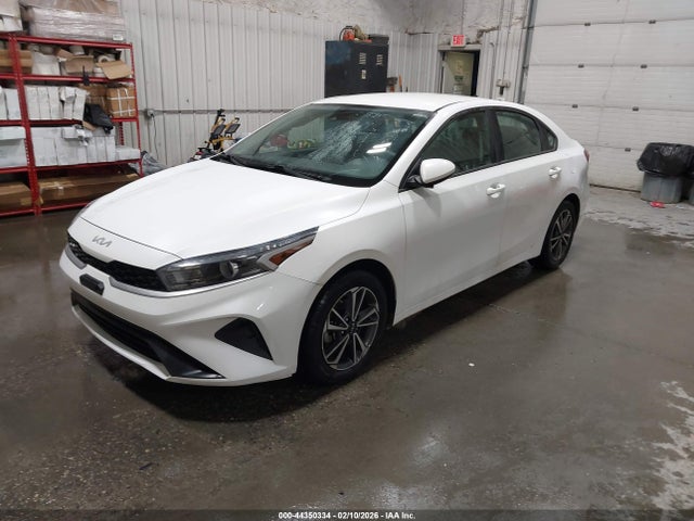 3KPF24AD3NE485665 KIA Forte Lxs