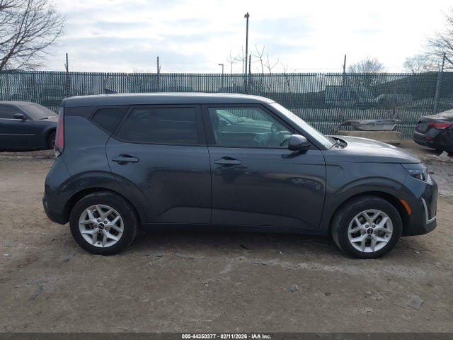 KNDJ23AU8S7255085 KIA SOUL LX