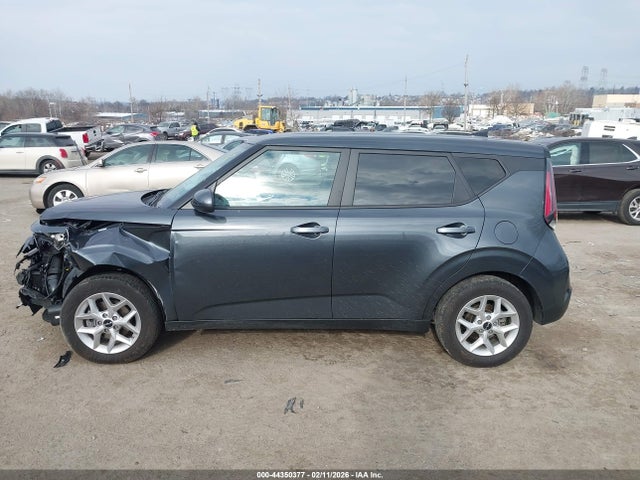 KNDJ23AU8S7255085 KIA SOUL LX