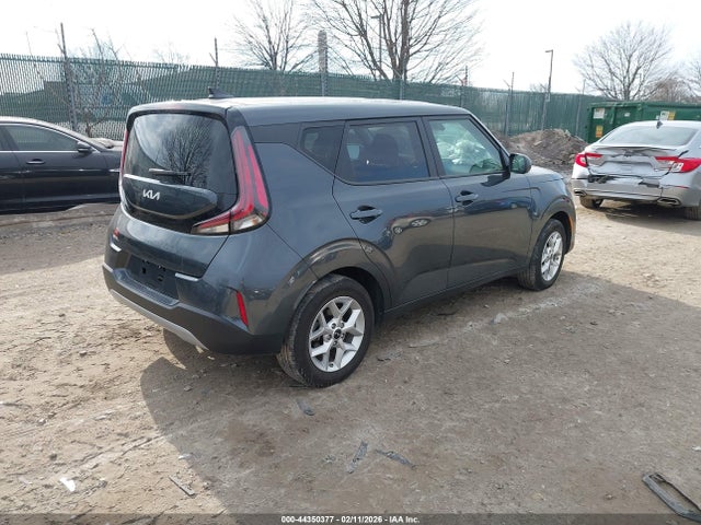 KNDJ23AU8S7255085 KIA SOUL LX