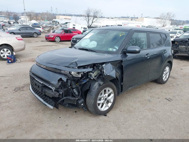 KNDJ23AU8S7255085 KIA SOUL LX
