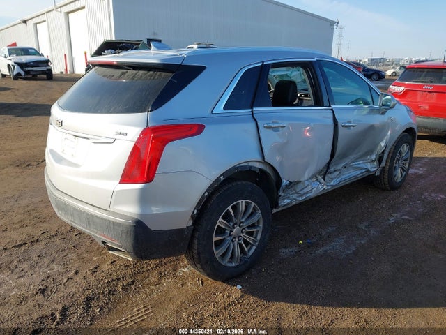 2017 CADILLAC XT5 1GYKNDRS0HZ136278 Photo 3
