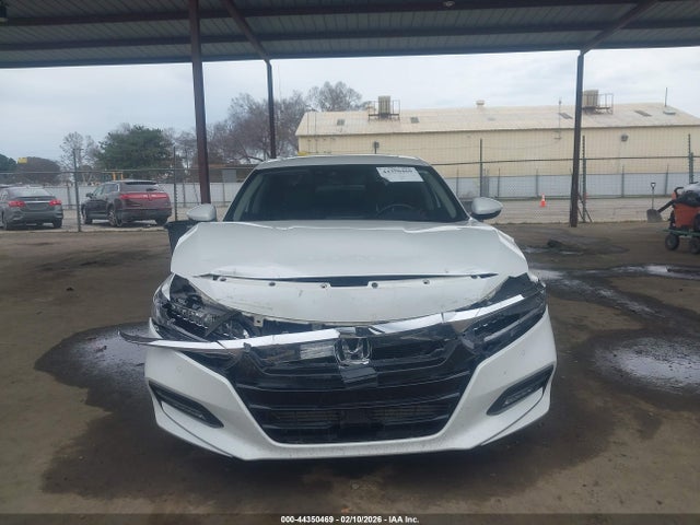 1HGCV1F95JA029761 Honda Accord Touring