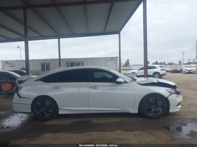 1HGCV1F95JA029761 Honda Accord Touring