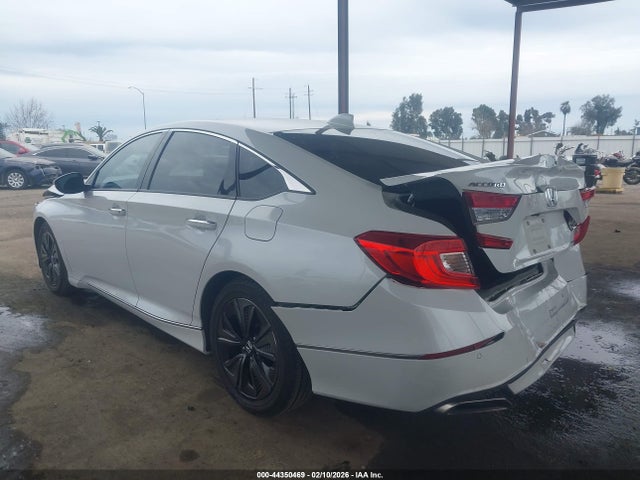 1HGCV1F95JA029761 Honda Accord Touring
