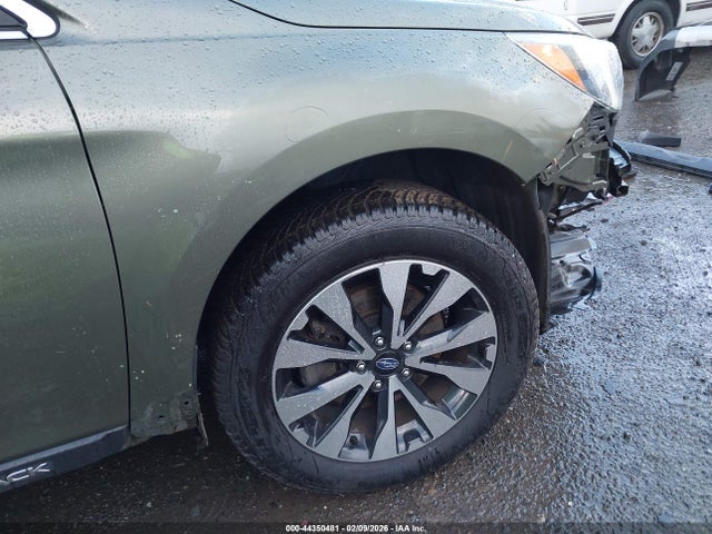 Продаж на аукціоні авто 2017 Subaru Outback 2.5i Limited, vin: 4S4BSANC4H3208237, номер лоту: 44350481