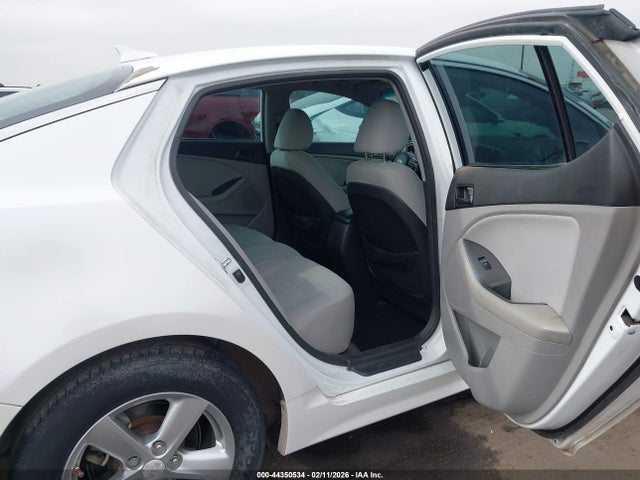 5XXGM4A79FG457855 KIA Optima Lx