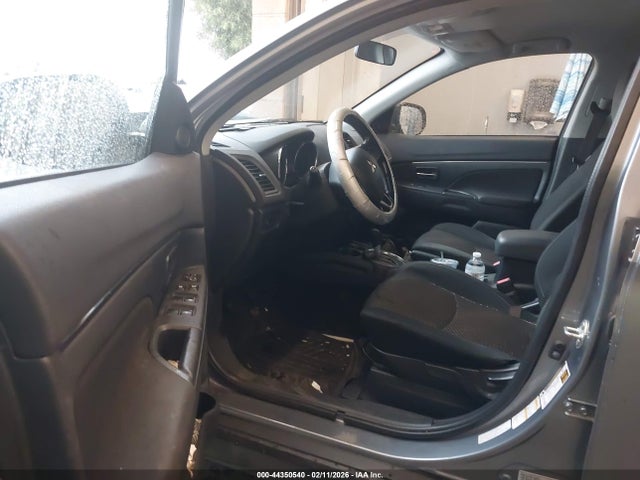 JA4AP3AU5GZ028086 Mitsubishi Outlander Sport 2.0 Es