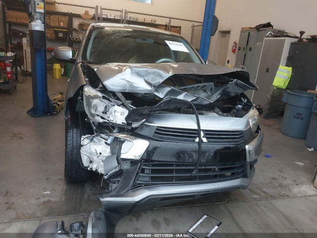 JA4AP3AU5GZ028086 Mitsubishi Outlander Sport 2.0 Es