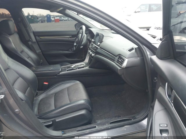 Продаж на аукціоні авто 2018 Honda Accord Sport 2.0t, vin: 1HGCV2F37JA001140, номер лоту: 44350555