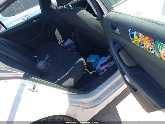 3VW2K7AJ1EM234877 Volkswagen Jetta 2.0l S