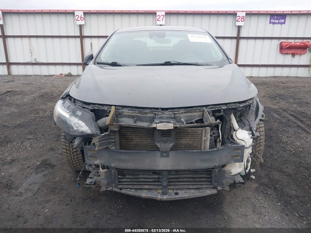 1G1ZC5ST0NF185733 Chevrolet Malibu Fwd 1fl