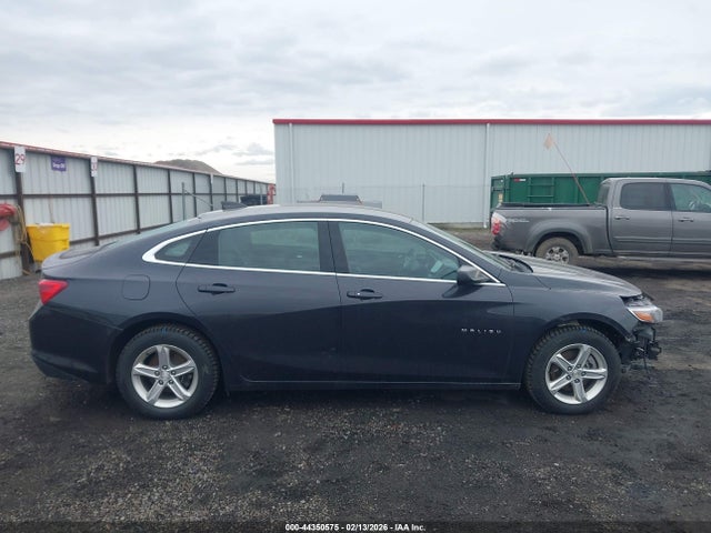 1G1ZC5ST0NF185733 Chevrolet Malibu Fwd 1fl
