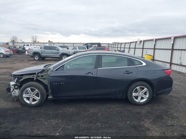 1G1ZC5ST0NF185733 Chevrolet Malibu Fwd 1fl