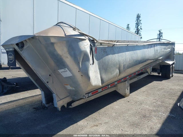44350589 :رقم المزاد ، 5MADN4028FC033744 vin ، 2015 Mac Trailer Mfg End Dump مزاد بيع