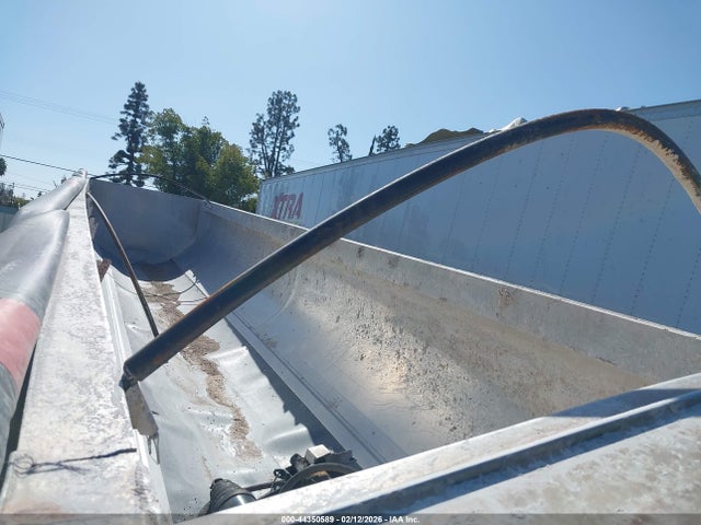 44350589 :رقم المزاد ، 5MADN4028FC033744 vin ، 2015 Mac Trailer Mfg End Dump مزاد بيع