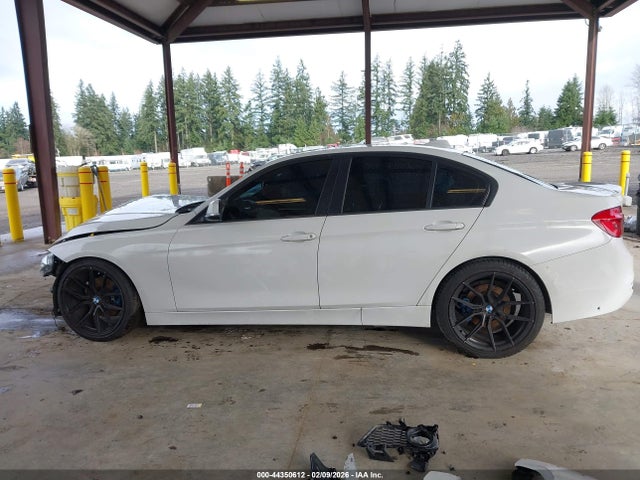 Продаж на аукціоні авто 2016 Bmw 328i, vin: WBA8E9C55GK603859, номер лоту: 44350612