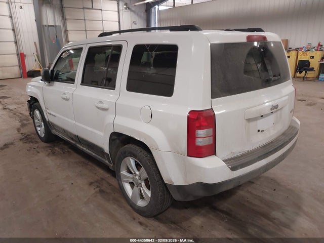44350642 :رقم المزاد ، 1C4NJPFB3ED631216 vin ، 2014 Jeep Patriot Latitude مزاد بيع