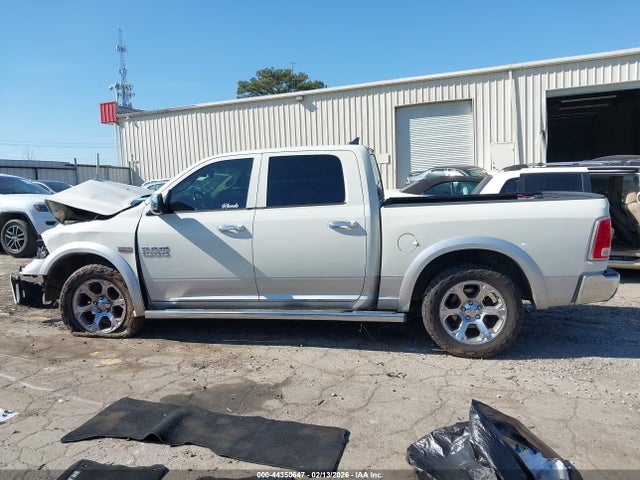 Продаж на аукціоні авто 2016 Ram 1500 Laramie, vin: 1C6RR6NT6GS332629, номер лоту: 44350647