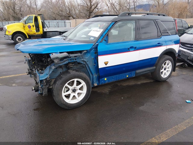 Ford Bronco Sport Badlands 2022 3FMCR9D93NRD38723 Image 2