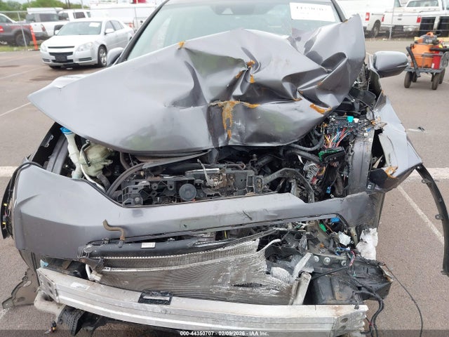 7FARW1H56JE013631 Honda CR-V EX
