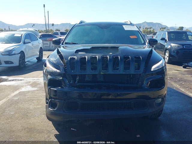 1C4PJMCB6HW565328 Jeep Cherokee Latitude 4x4