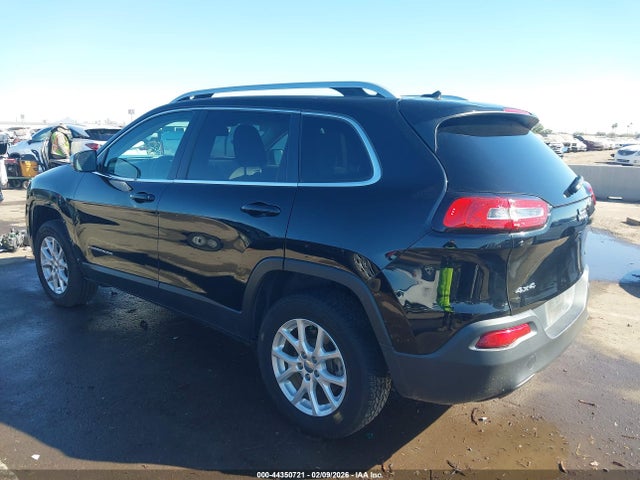 1C4PJMCB6HW565328 Jeep Cherokee Latitude 4x4