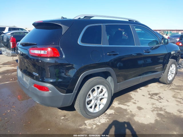 1C4PJMCB6HW565328 Jeep Cherokee Latitude 4x4