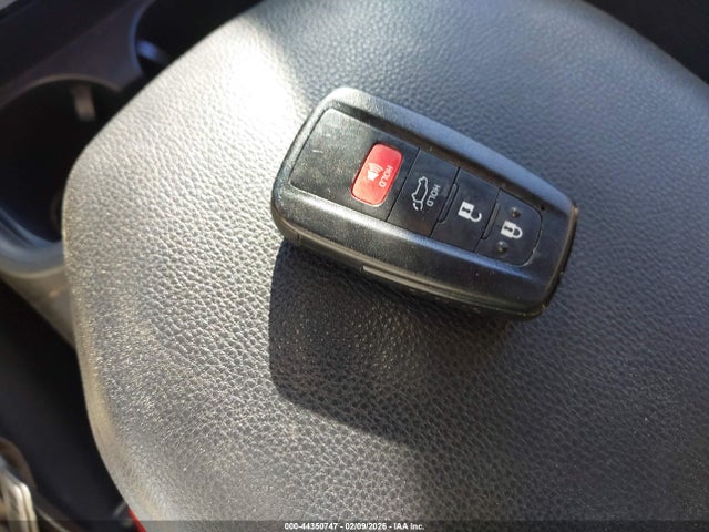 2T3RWRFV5KW007389 Toyota Rav4 Hybrid Xle