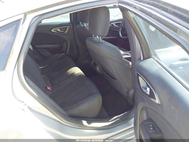 44350749 :رقم المزاد ، 1C3CCCAB5GN136759 vin ، 2016 Chrysler 200 Limited مزاد بيع