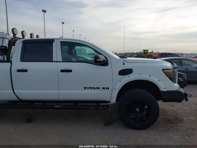 1N6AA1F35JN525775 Nissan Titan Xd S Gas