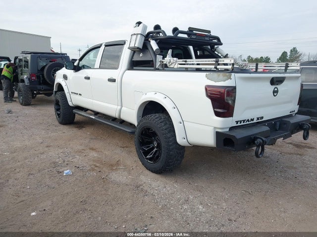1N6AA1F35JN525775 Nissan Titan Xd S Gas