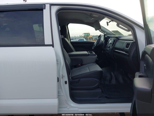 1N6AA1F35JN525775 Nissan Titan Xd S Gas