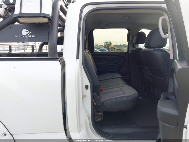 1N6AA1F35JN525775 Nissan Titan Xd S Gas