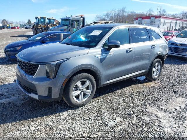 2025 Kia Sorento Lx მანქანა იყიდება აუქციონზე, vin: 5XYRG4JC6SG322772, აუქციონის ნომერი: 44350795