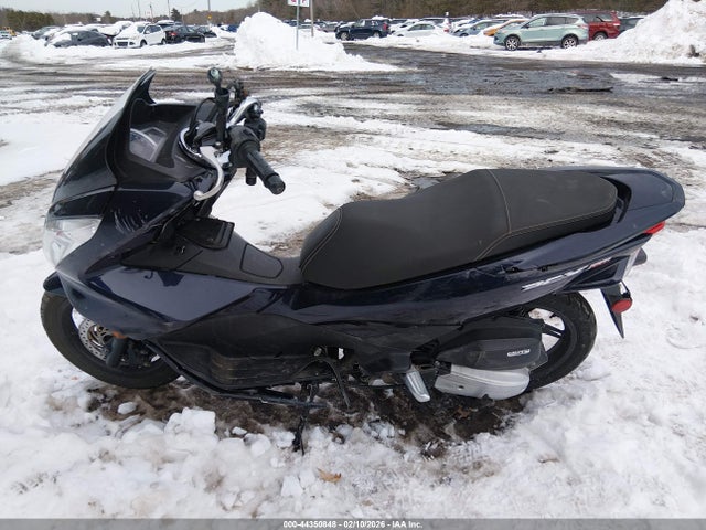 Honda Pcx 150 2017 RLHKF1809HY200731 Image 13