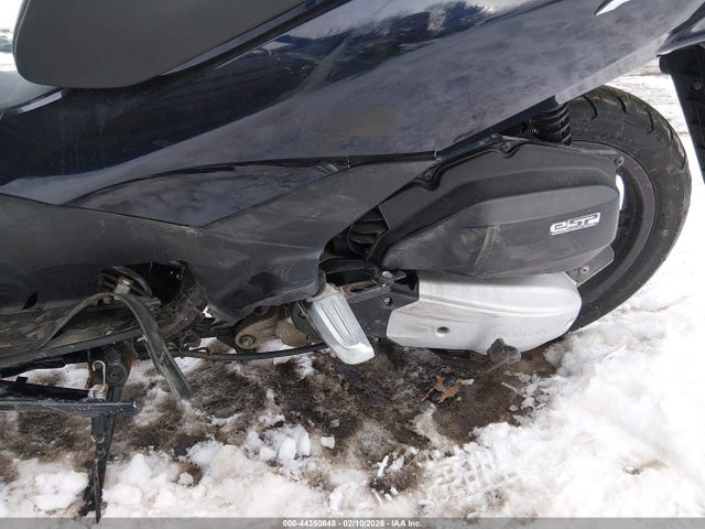 Honda Pcx 150 2017 RLHKF1809HY200731 Image 9