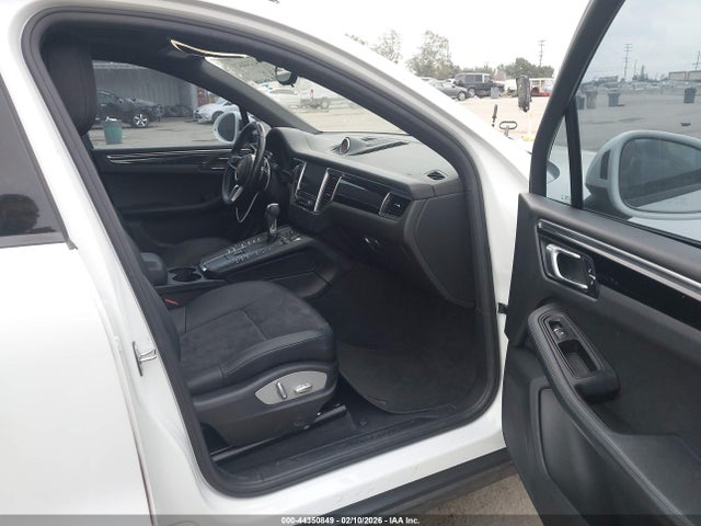 2017 PORSCHE MACAN WP1AA2A51HLB81299 Photo 4