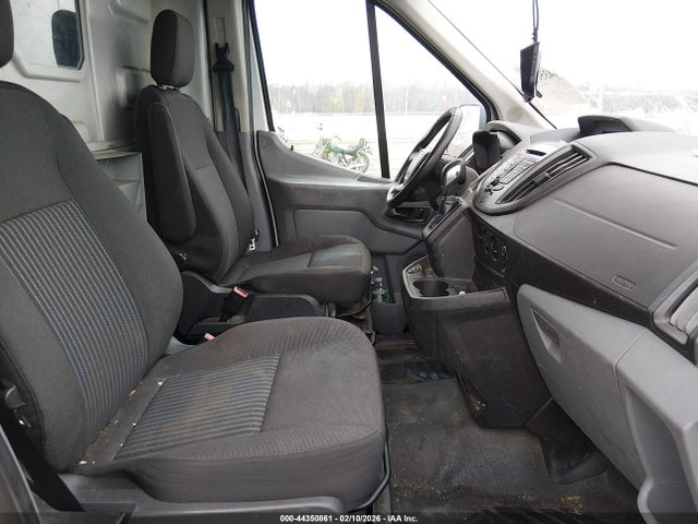 1FTBW3XM9HKA15856 Ford Transit-350