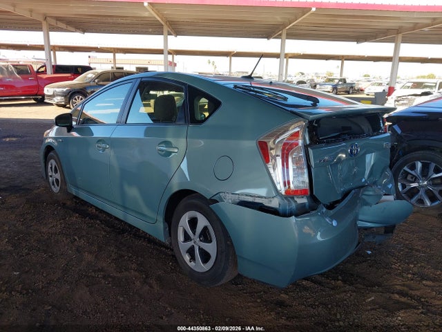 Toyota Prius Three 2015 JTDKN3DU0F1880001 Image 3