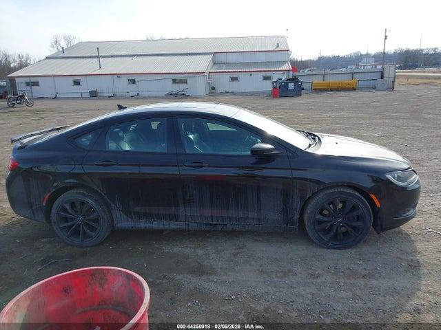 1C3CCCBG0FN596954 Chrysler 200 S