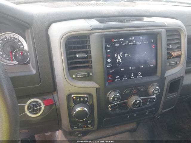 2021 Ram 1500 Classic Tradesman  4x4 5'7 Box მანქანა იყიდება აუქციონზე, vin: 3C6RR7KG6MG635197, აუქციონის ნომერი: 44350927