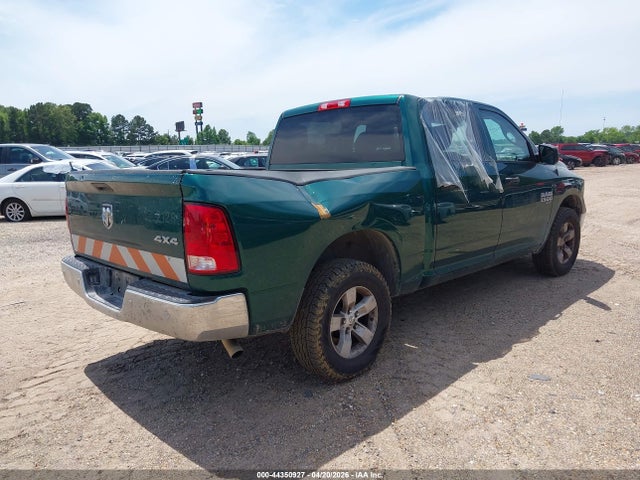 2021 Ram 1500 Classic Tradesman  4x4 5'7 Box მანქანა იყიდება აუქციონზე, vin: 3C6RR7KG6MG635197, აუქციონის ნომერი: 44350927
